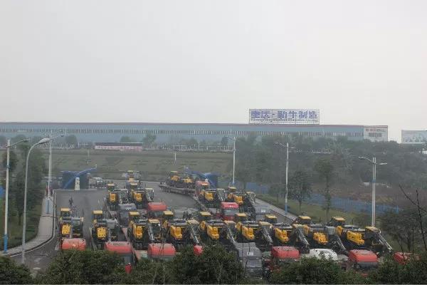 走進勤牛陳列室，砥礪民企強國志